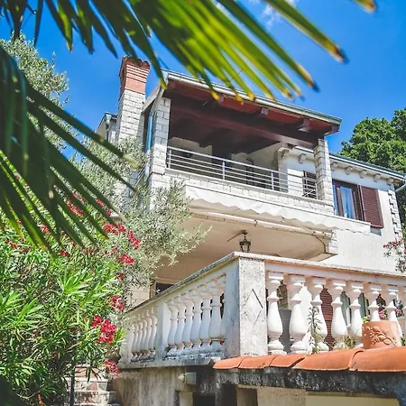 Apartment And Room Tacy Opatija Exterior foto