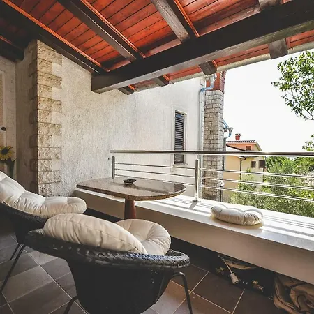 Apartment And Room Tacy Opatija Exterior foto
