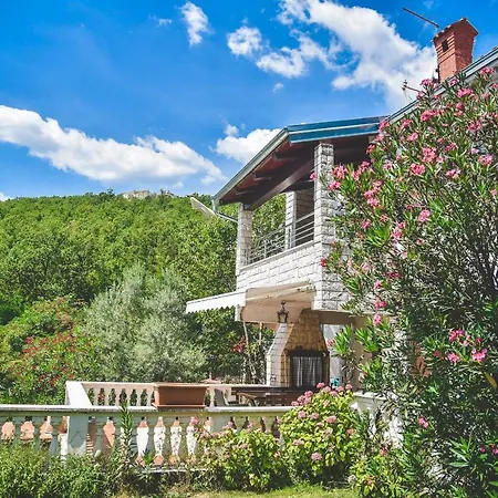 Apartment And Room Tacy Opatija Exterior foto