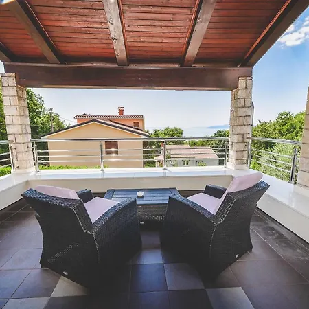 Apartment And Room Tacy Opatija Exterior foto