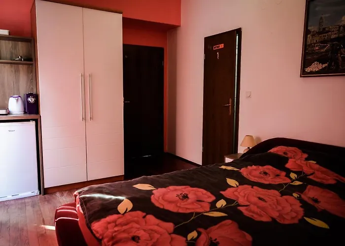 Apartment And Room Tacy